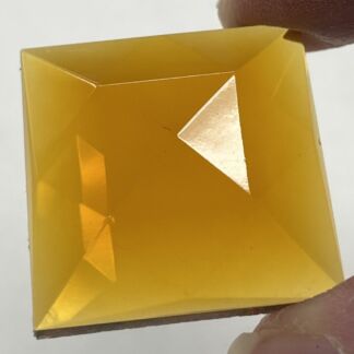 Faceted Square 30mm Jewel - Amber FQ30-02